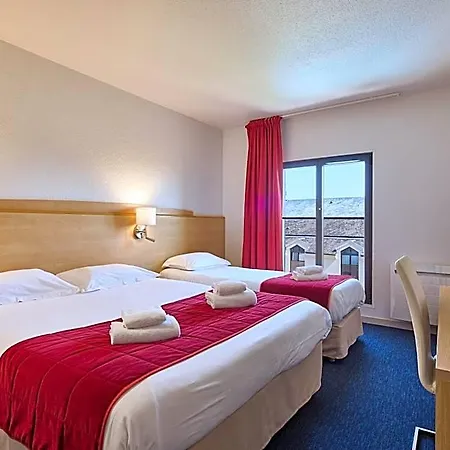Saint Laurent Otel 3*