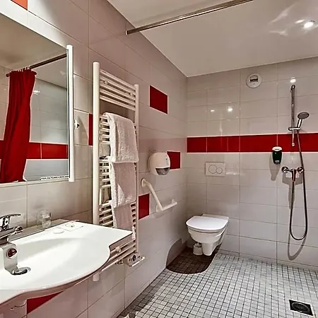 Saint Laurent 3* Nogent-sur-Seine