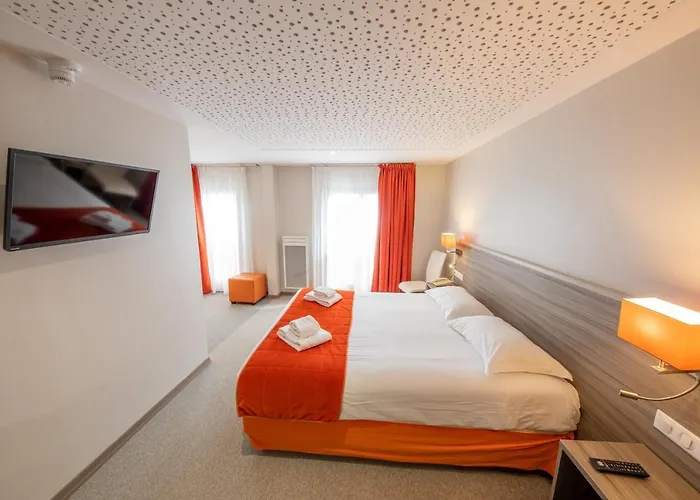 Hotel Saint Laurent 3*